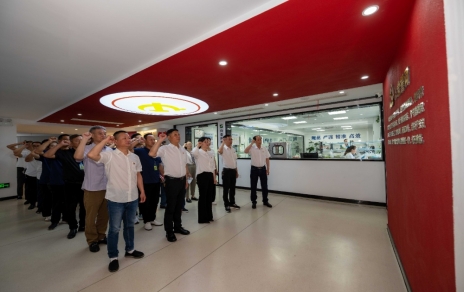 一個(gè)黨員一面旗·盡職盡責(zé)盡義務(wù)·忠誠擔(dān)當(dāng)促發(fā)展  ---公司黨總支年度黨員大會(huì)情況紀(jì)要